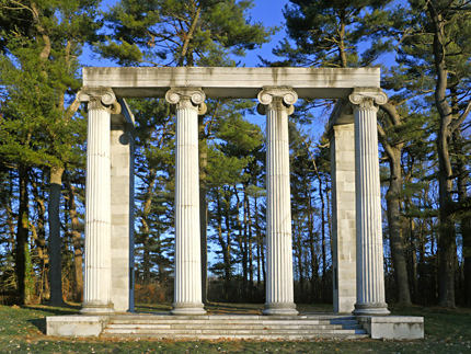 colonnade - Princeton Battlefield Memorial colonnade - Princeton Battlefield Memorial